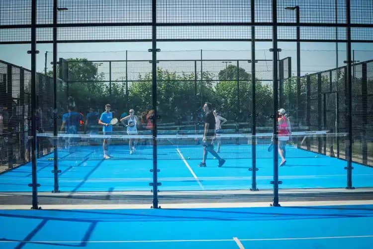 Broxbourne Sports Club (Game4Padel)